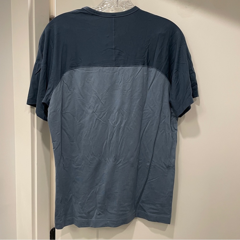 lululemon Fundamental Raglan Short Sleeve - Picture 2 of 3